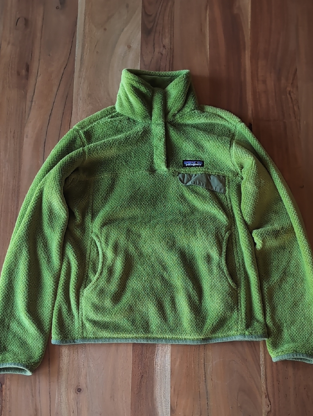 Patagonia Bright Green Quarter-Zip Fleece Pullover